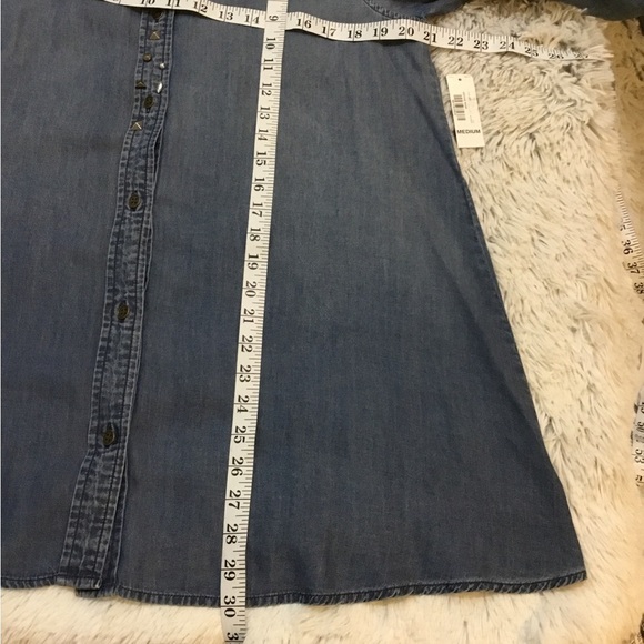 Allen B by Allen Schwartz long sleeve button down woman’s size medium NWT - Picture 14 of 16